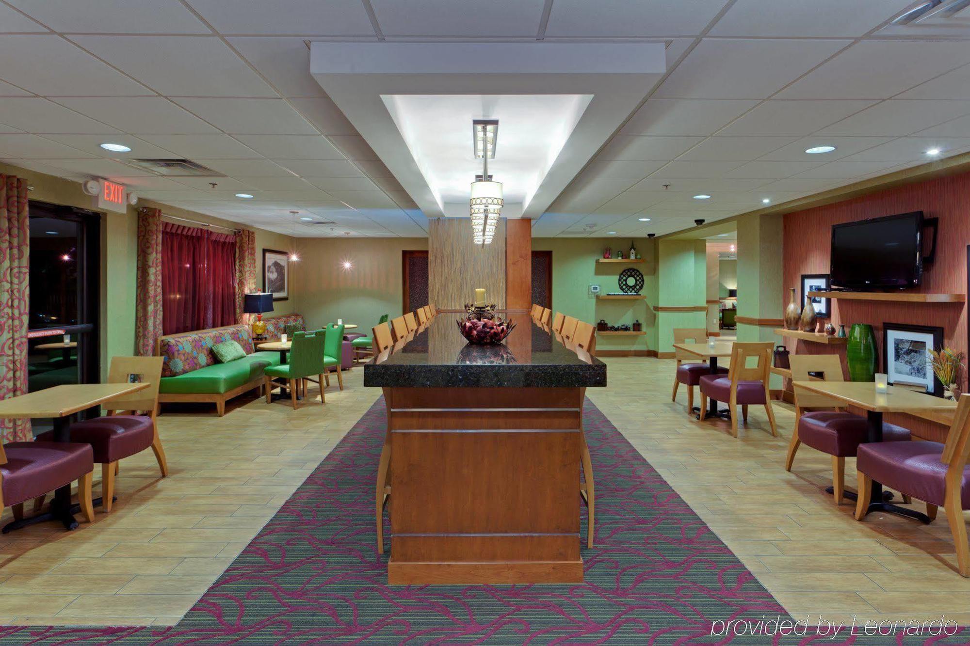 Hampton - Hotel 3*